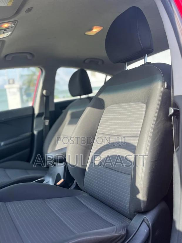 Kia Forte LX Hatchback 2016 Red