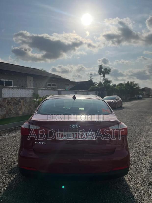 Kia Forte LX Hatchback 2016 Red
