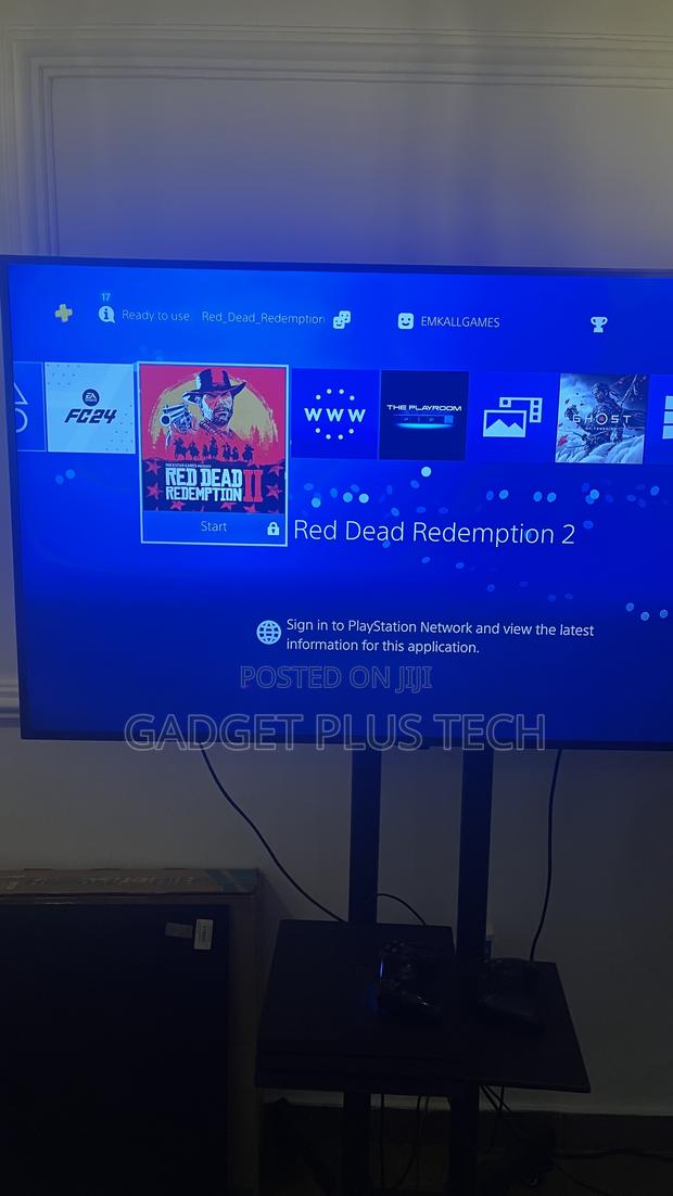 Ps4 Pro 1tb 3 Games Offline 2 Controllers
