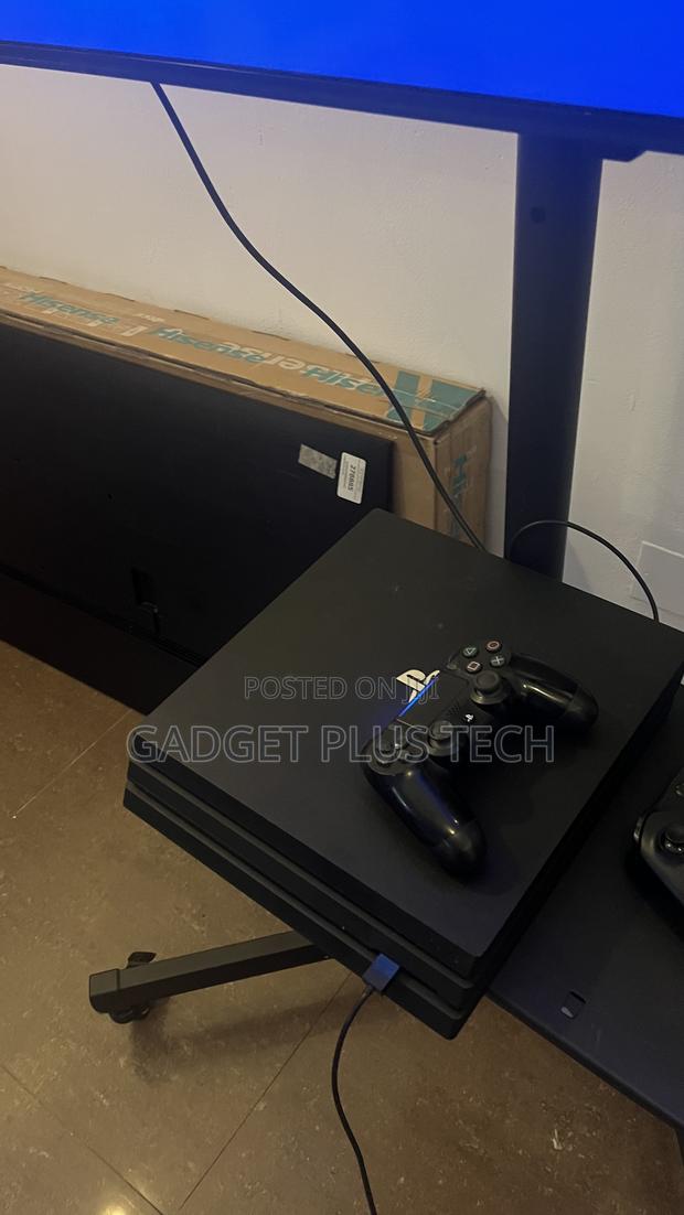 Ps4 Pro 1tb 3 Games Offline 2 Controllers photo 4