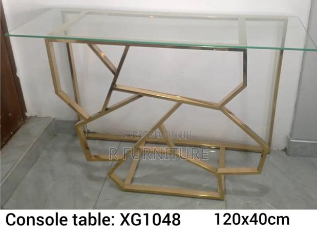 Console Table With Gold Trim Stands