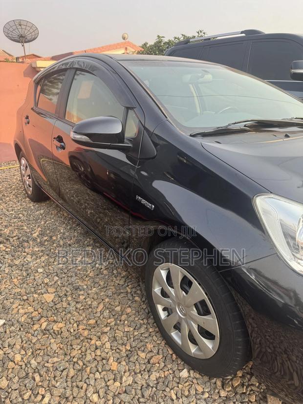 Toyota Aqua 2014 Black