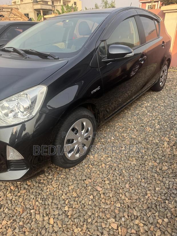 Toyota Aqua 2014 Black