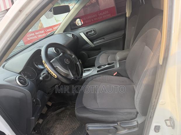 Nissan Rogue 2010 White