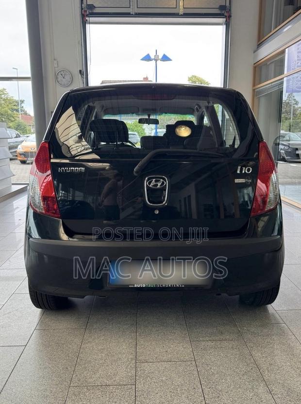 Hyundai I10 1.1 2010 Black photo 4