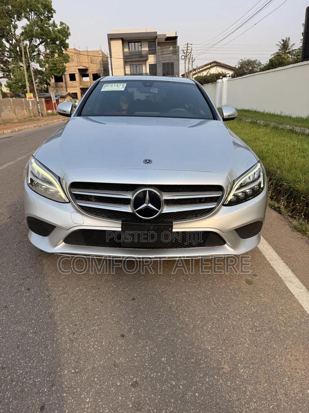 Mercedes-Benz C300 2020 Gray