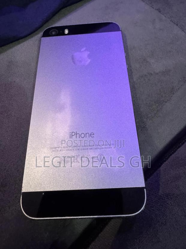 Apple iPhone 5s 32 GB Silver photo 4