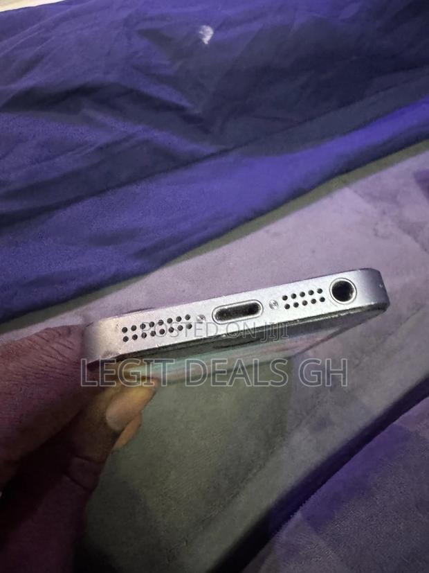 Apple iPhone 5s 32 GB Silver photo 5