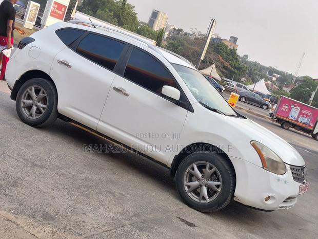 Nissan Rogue S 2010 White