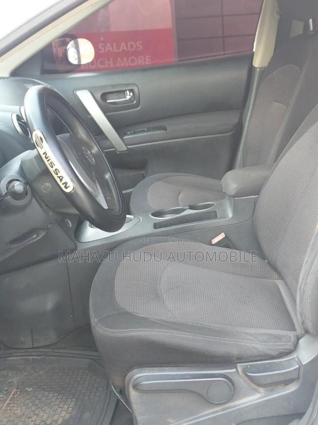 Nissan Rogue S 2010 White