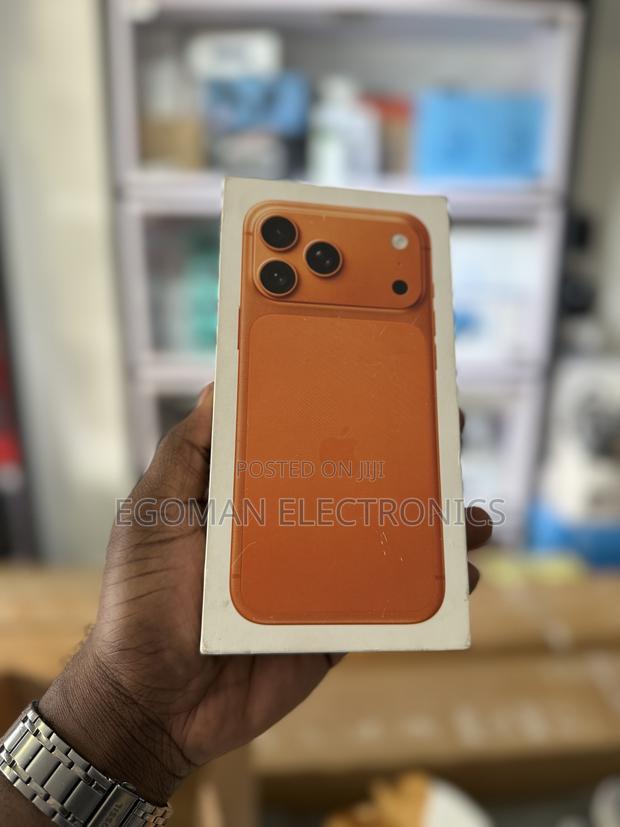 New Apple iPhone 17 Pro Max 512 GB Orange photo 2