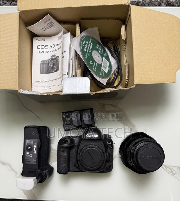 Canon Eos 5d Mark Iv With Zoom Lens photo 4