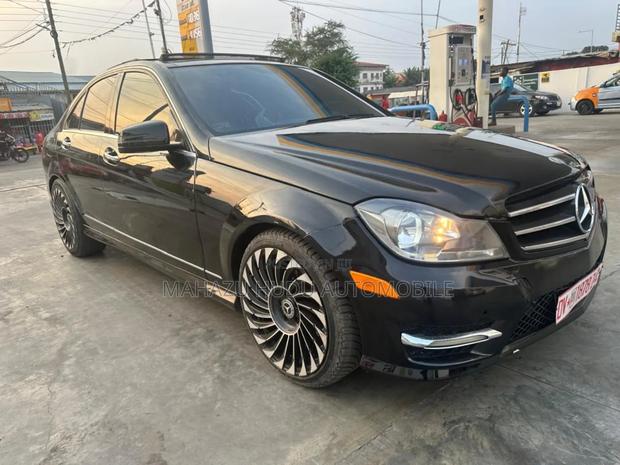 Mercedes-Benz C300 Sport 4Matic Sedan AWD (3.5L 6cyl 7A) 2014 Black
