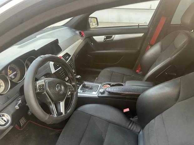 Mercedes-Benz C300 Sport 4Matic Sedan AWD (3.5L 6cyl 7A) 2014 Black