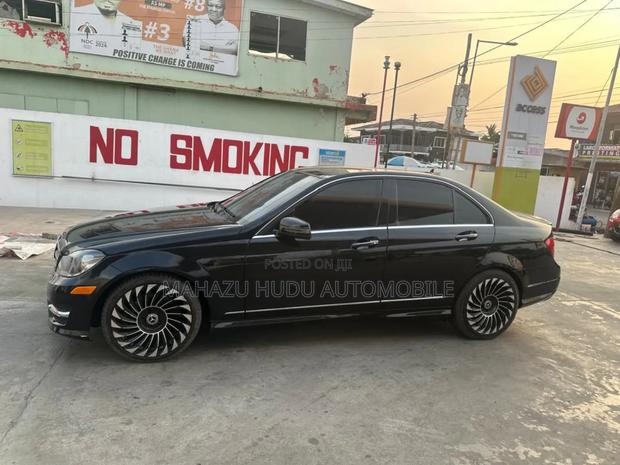Mercedes-Benz C300 Sport 4Matic Sedan AWD (3.5L 6cyl 7A) 2014 Black