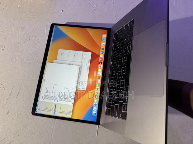 Laptop Apple MacBook Pro 2019 16GB Intel Core I7 SSD 512GB photo 5
