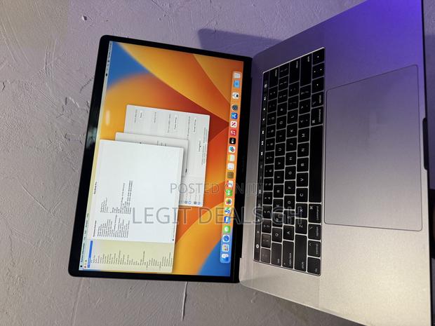 Laptop Apple MacBook Pro 2019 16GB Intel Core I7 SSD 512GB