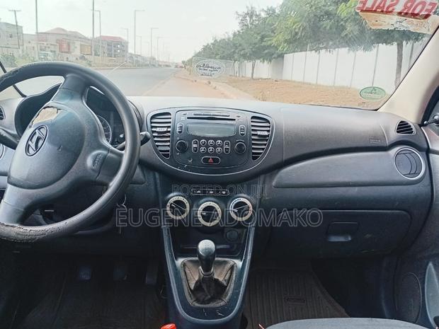 Hyundai I10 2010 Red photo 4