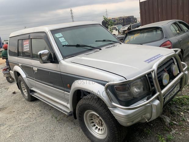 Mitsubishi Pajero 2006 Gray
