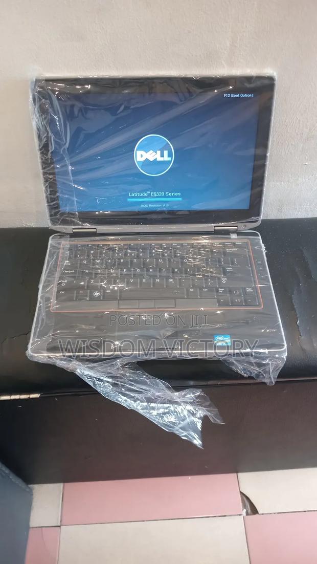 New Laptop Dell Adamo Onyx 8GB Intel Core I5 HDD 500GB