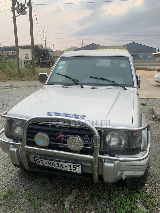 Mitsubishi Pajero 2006 Gray
