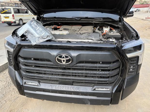 Toyota Tundra 2022,2023,2024,2025, Front Bumper Complete