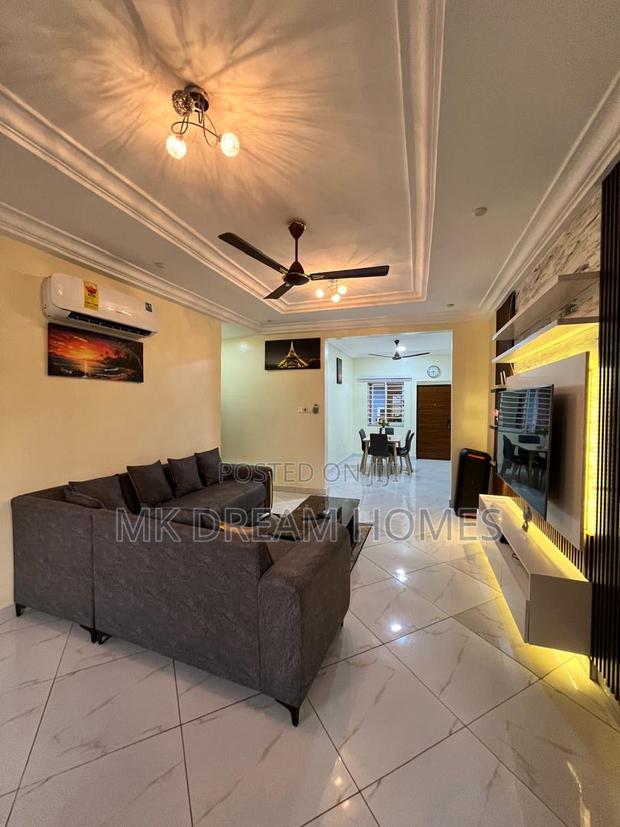 Furnished 2bdrm Apartment in School Junction for rent