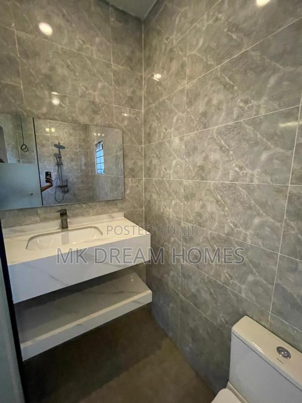3bdrm House in Lake Side Estate for sale photo 8