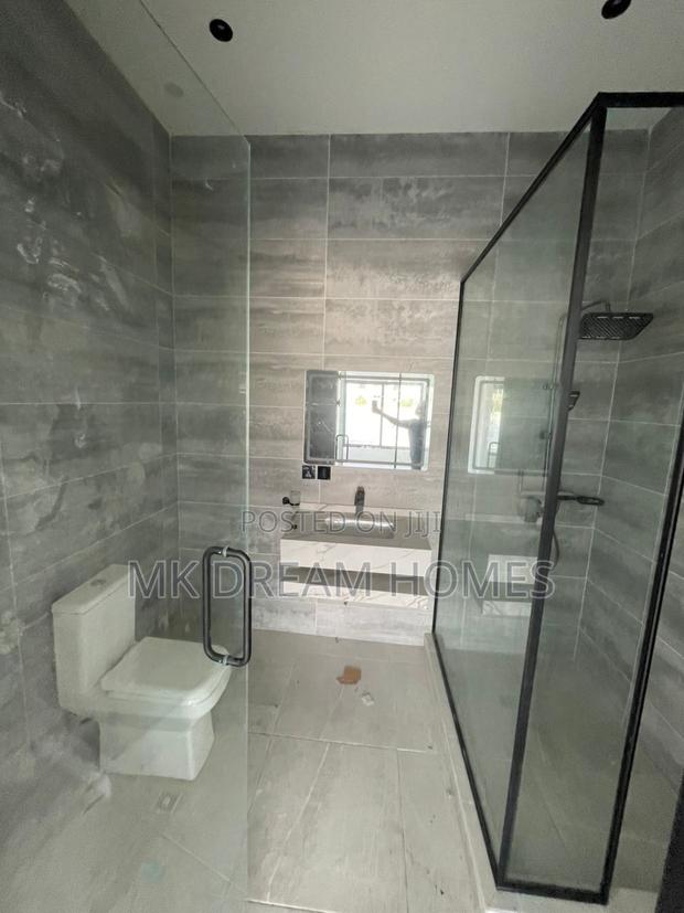 3bdrm House in Lake Side Estate for sale photo 10