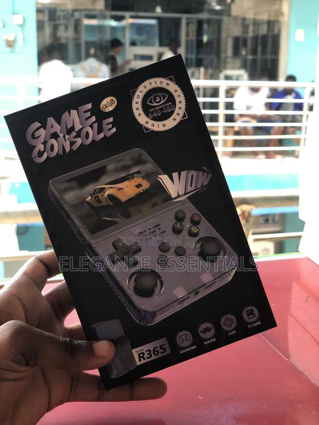 R36s Retro Game Console