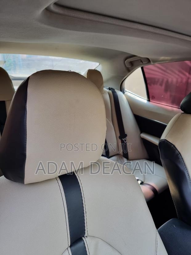 Toyota Camry SE FWD 2020 Burgundy