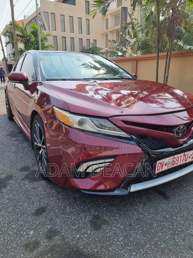 Toyota Camry SE FWD 2020 Burgundy
