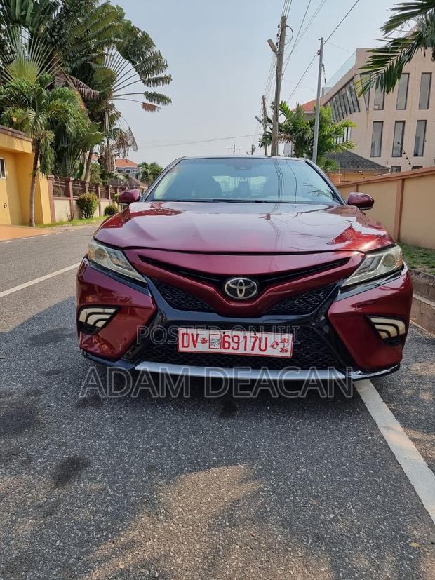Toyota Camry SE FWD 2020 Burgundy