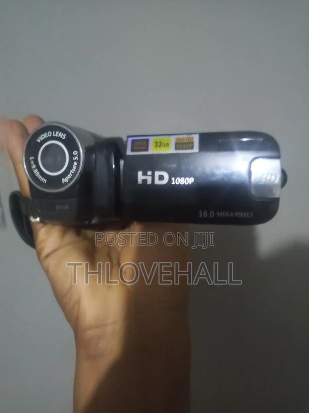 Distress Sale: Hd Video / Digital Camcorder/Camera For All Occasions