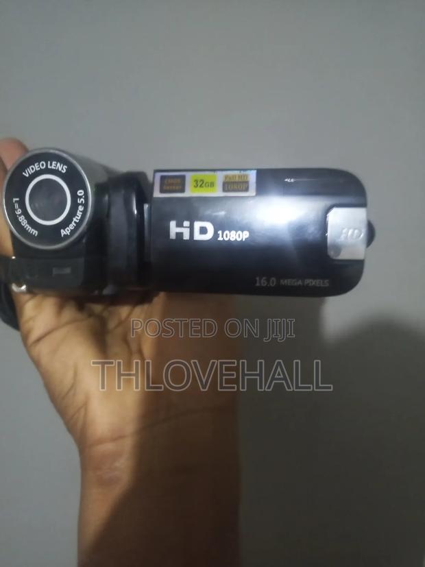 Distress Sale: Hd Video / Digital Camcorder/Camera For All Occasions photo 4