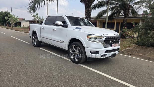 Dodge RAM 1500 5.7 Petrol RWD 2022 White