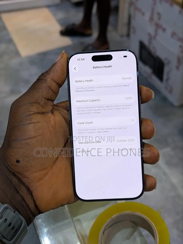 New Apple iPhone 17 256 GB Gray