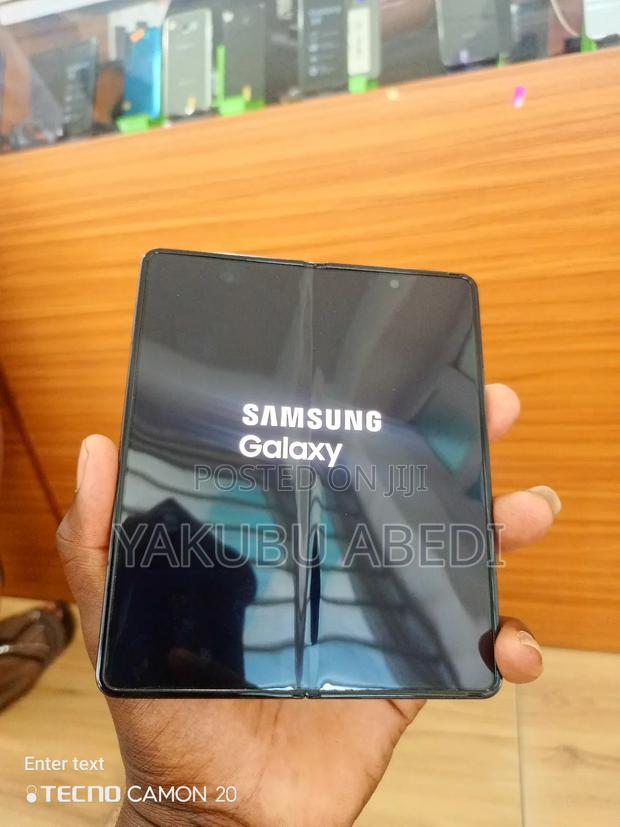 Samsung Galaxy Z Fold4 256 GB Black photo 2
