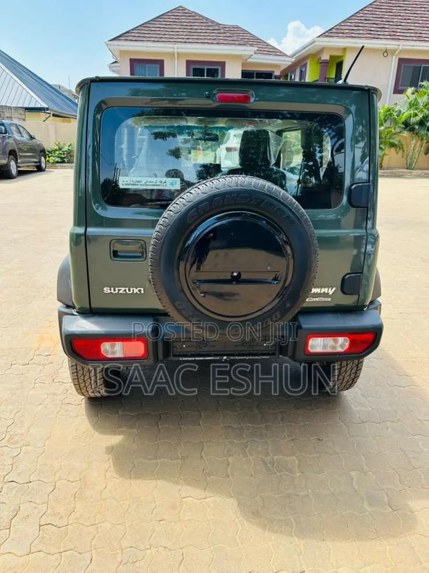 Suzuki Jimny 1.3 2010 Green photo 2
