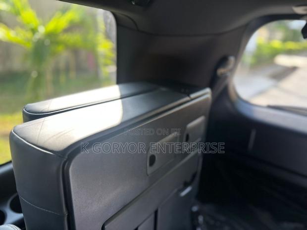 Lexus LX 570 (5 seats) AWD 2021 Blue photo 8