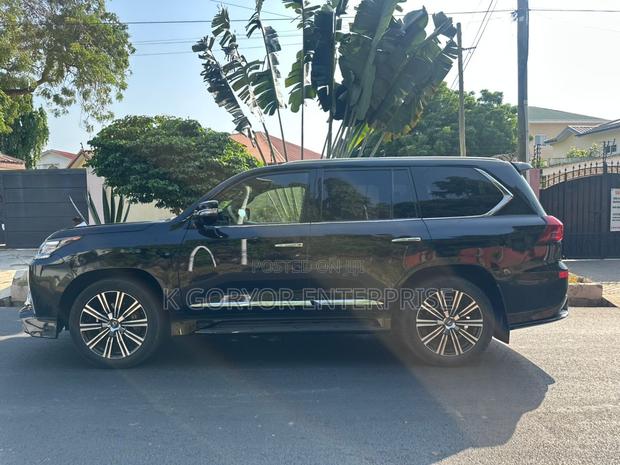 Lexus LX 570 (5 seats) AWD 2021 Blue photo 4