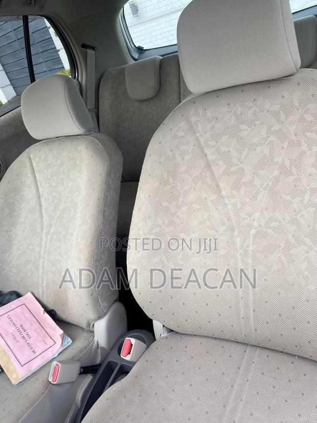 Toyota Vitz 2010 Brown