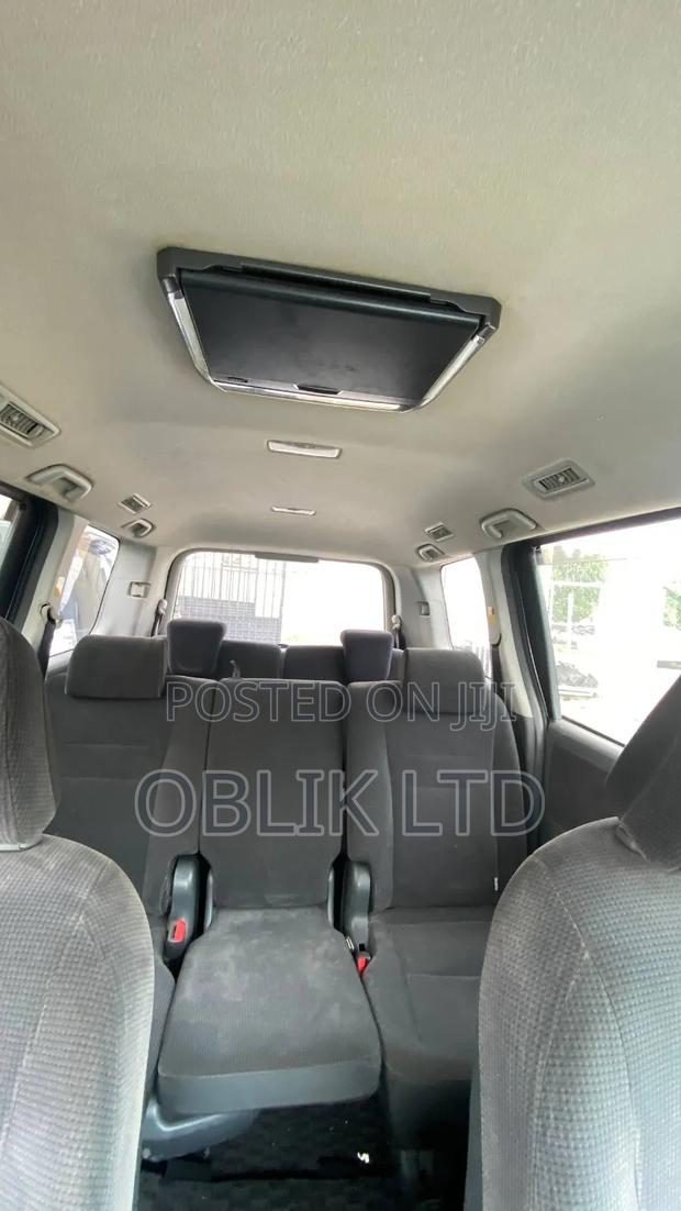 Toyota Voxy 2013 Black