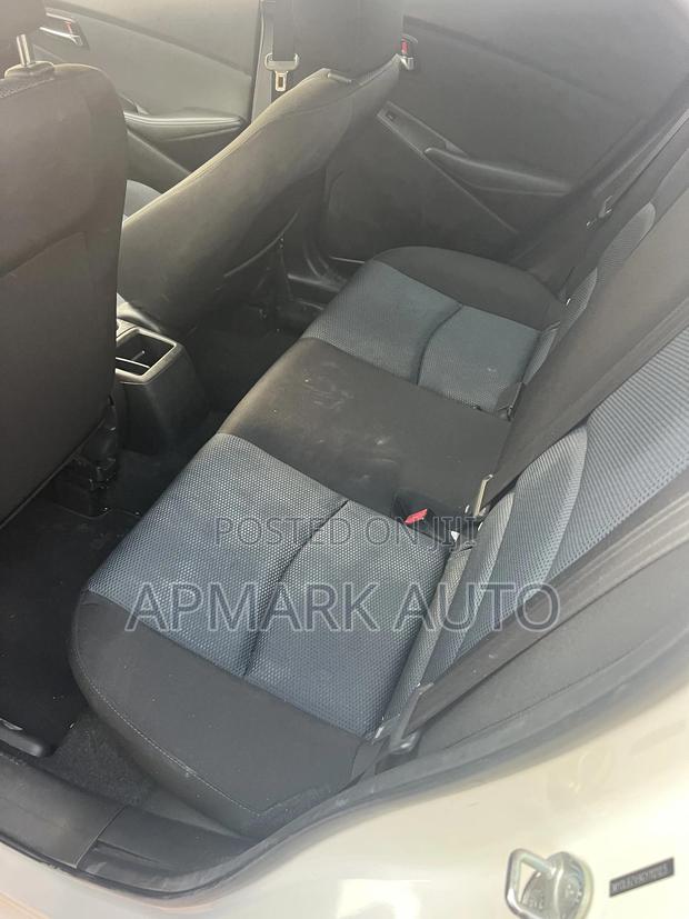 Toyota Yaris iA 1.5 FWD 2018 White photo 4