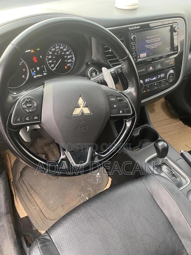 Mitsubishi Outlander 2015 Silver