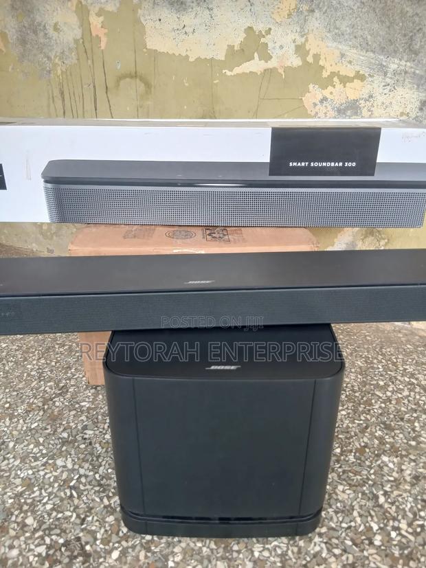 Bose Smart Soundbar 300 With 500 Bass Module
