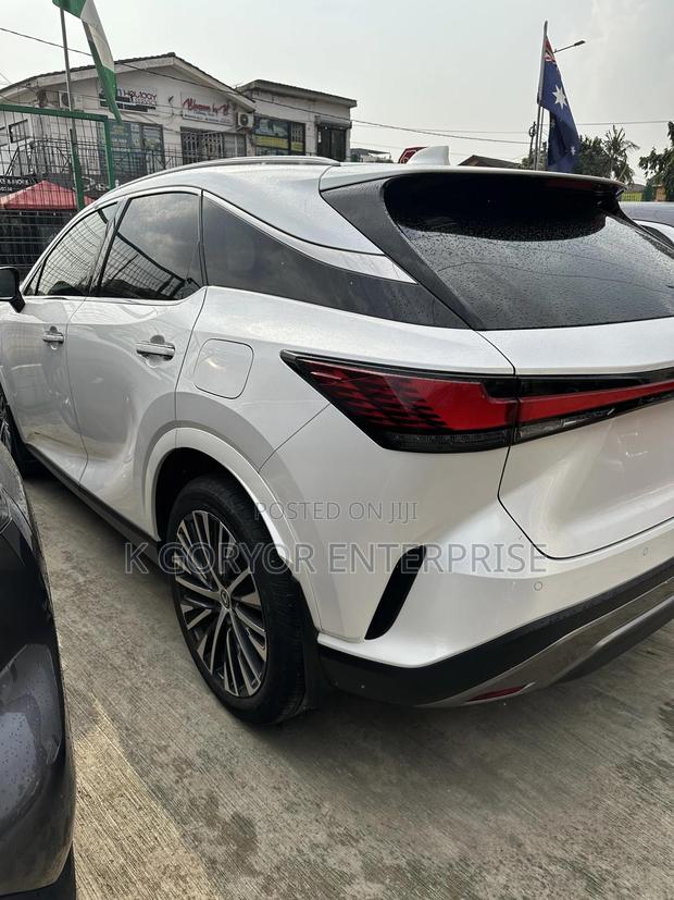 Lexus RX 350 2024 White