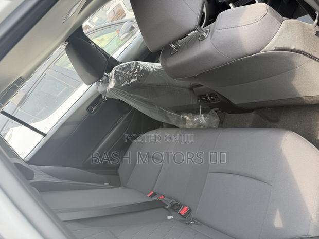 New Toyota Corolla Cross XLE 4WD 2024 White