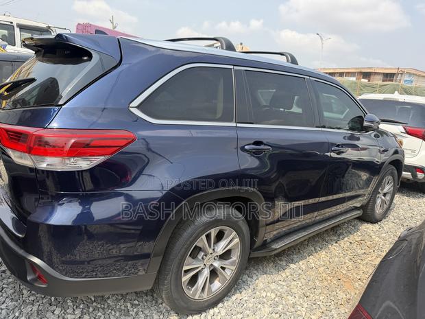 Toyota Highlander XLE 4dr SUV (3.5L 6cyl 6A) 2015 Blue