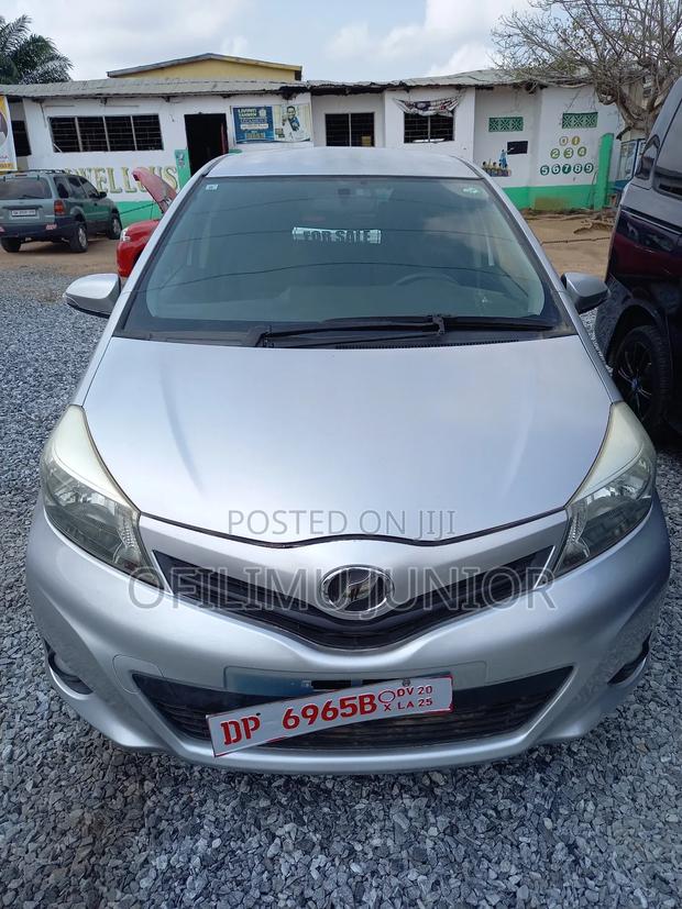 Toyota Vitz 1.3 AWD 5dr 2013 Silver
